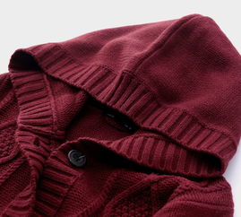 長(zhǎng)版連帽針織外套——秋冬時(shí)尚與舒適的完美融合