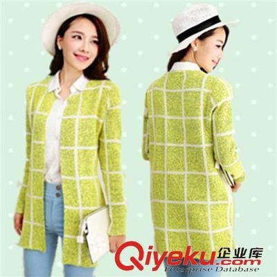 2015秋裝新款 韓版中長款格子寬松開衫毛衣批發指南